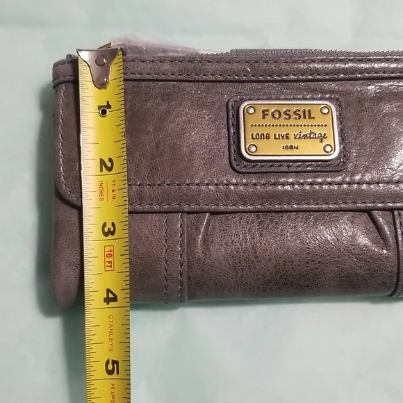 Brand New Fossil Full Size Wallet/Clutch(Grey) - Picture 3 of 11